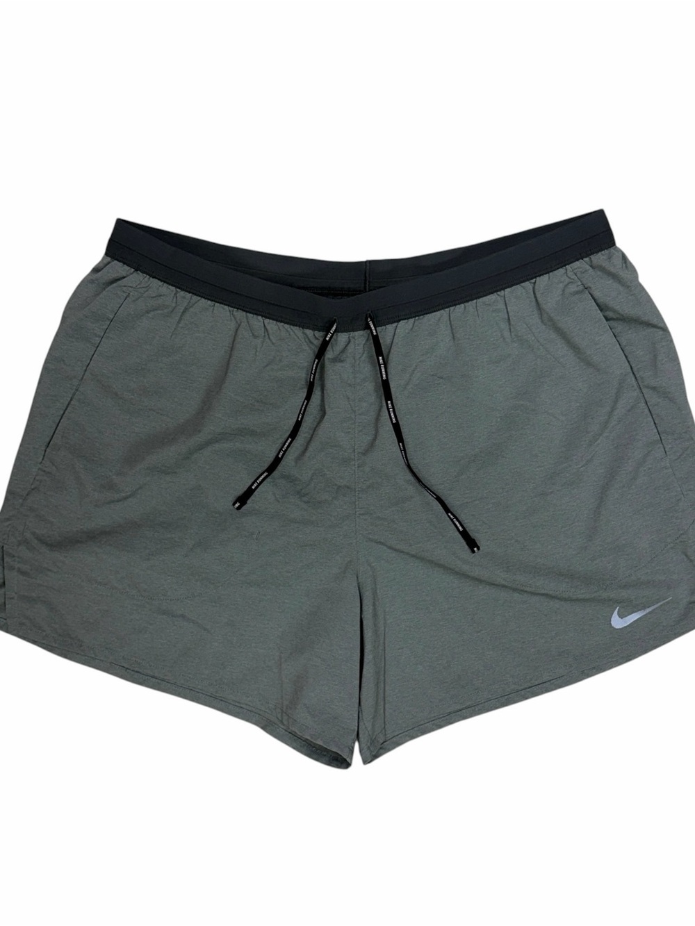 Nike Shorts Men XL Grey 5” Dri Fit Stride Lined Run Flex Athletic Gym Zip Pocket